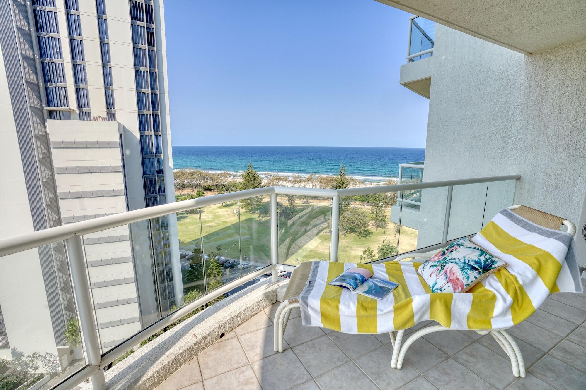 Carmel By The Sea Aparthotel Gold Coast Exterior photo